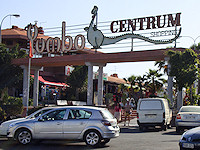 The Yumbo shopping center is the center of gay nightlife on the Costa Canaria.