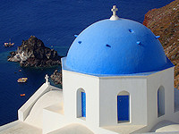 It has been said that the churches were painted blue and white as a means of signifying Greek patriotism during the centuries of Ottoman rule.