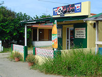 Authentic Aruban cuisine at the Salo y Sucu.