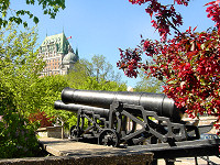 Canons line the city walls.